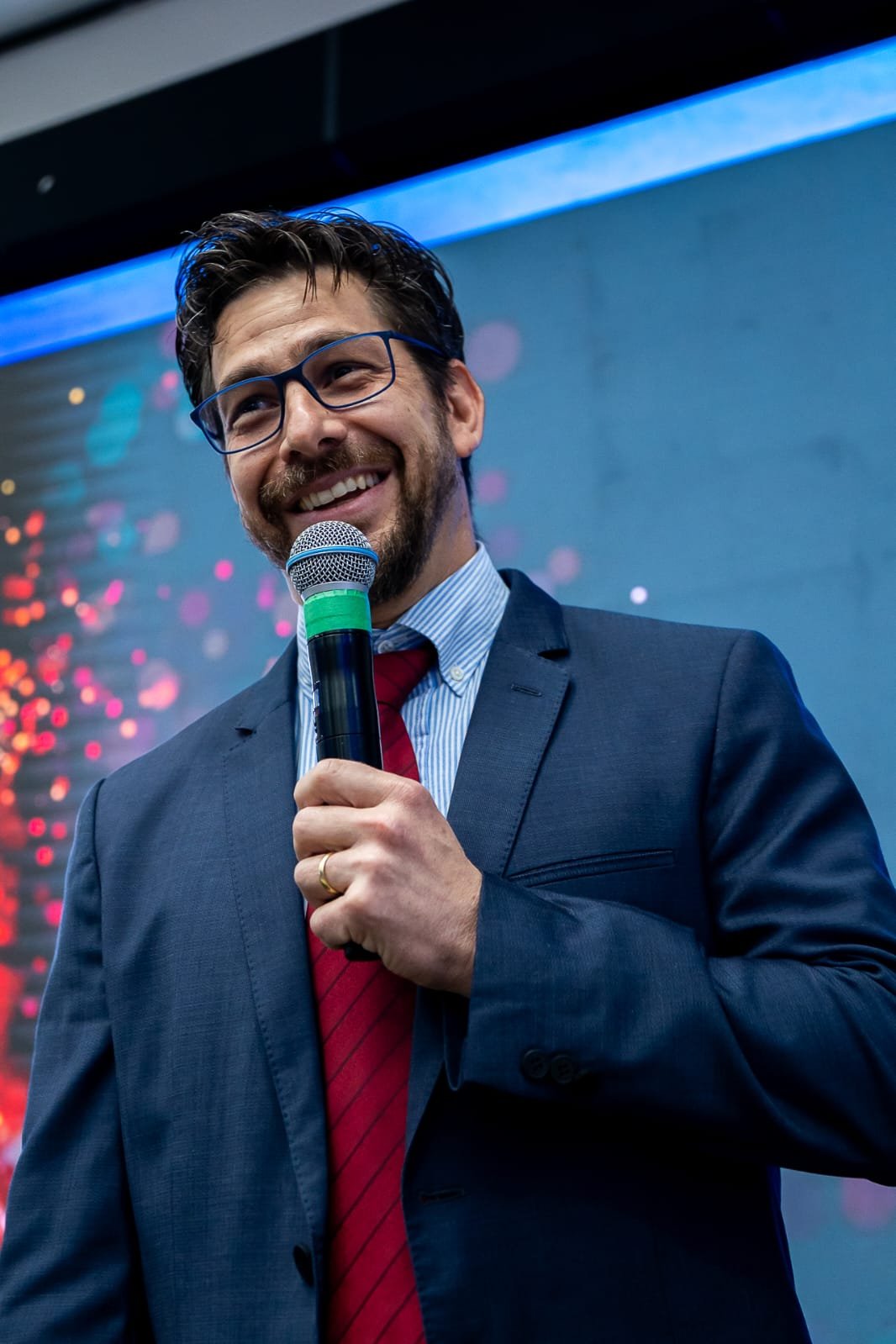 Dr. Caio Abujadi